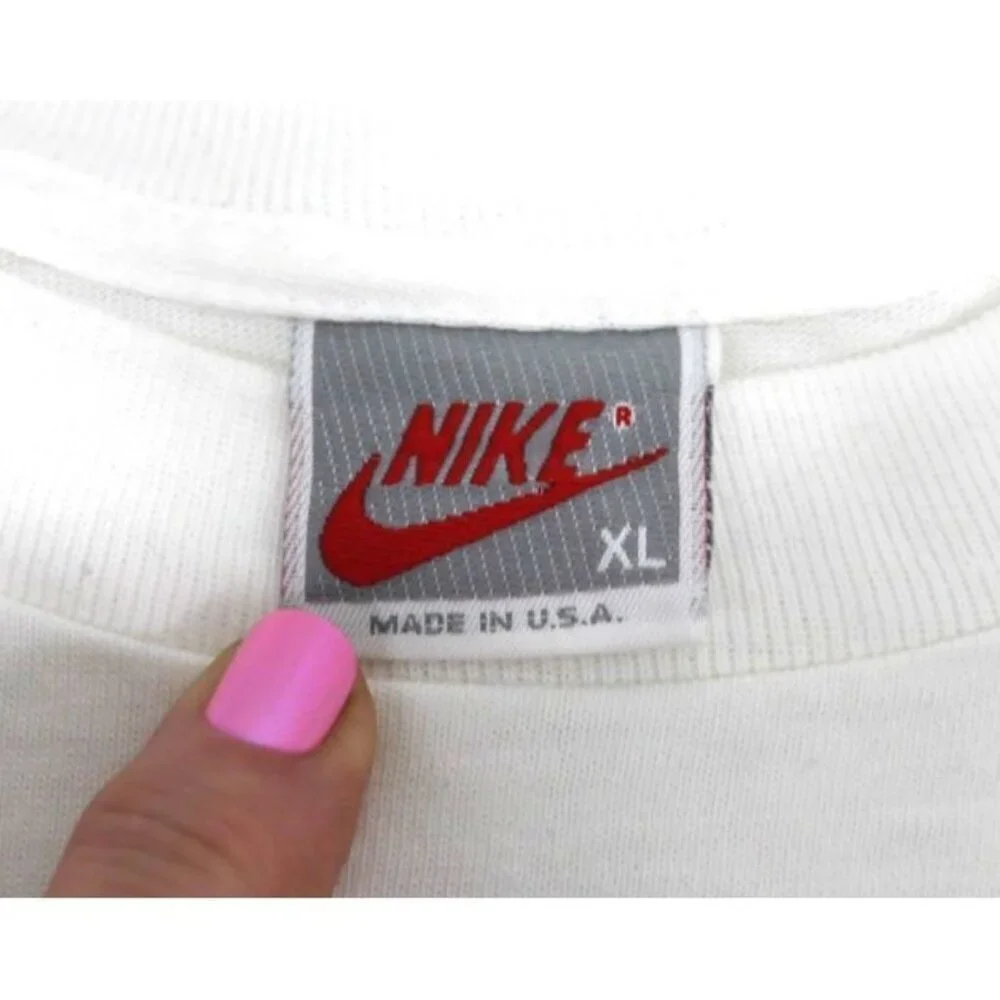 Vintage AIR JORDAN No 23 white T Shirt 100% cotton Legendary NIKE Adult size XL